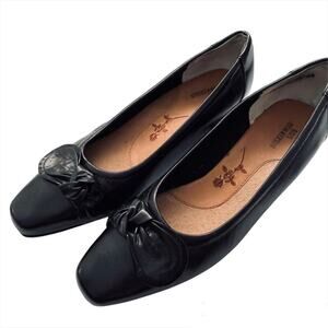 Ros Hommerson slip-on shoes with knotted tan detail